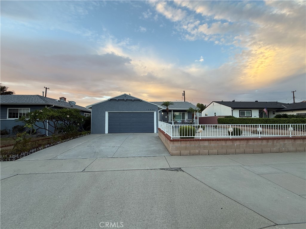 15809 Garydale Property Photo 1