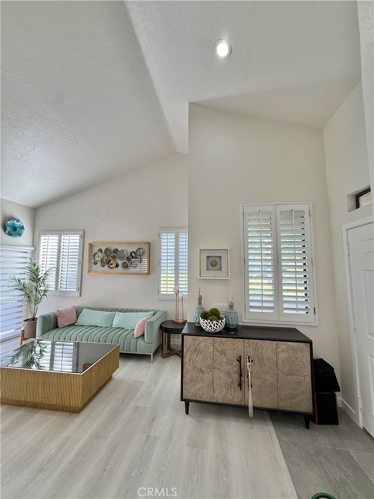 41572 Resorter Property Photo 11