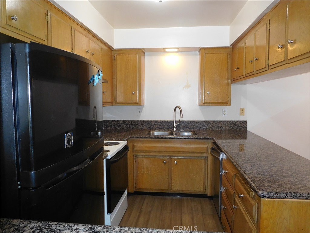 1015 N Michillinda 203 Property Photo 10
