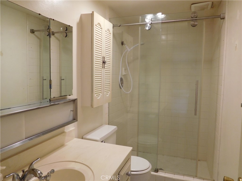 1015 N Michillinda 203 Property Photo 20
