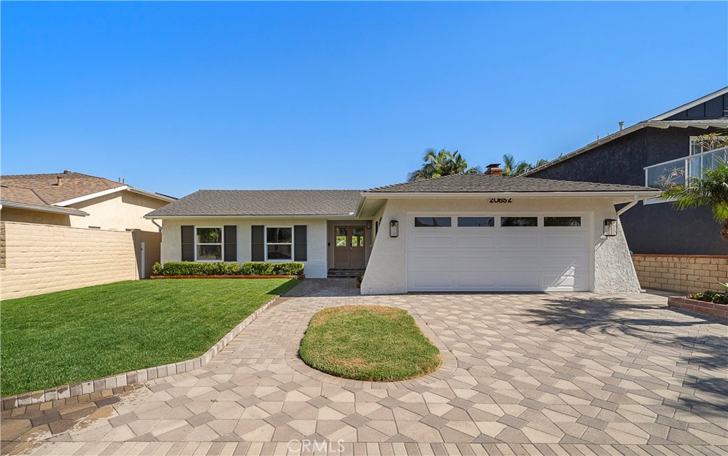20852 Farnsworth Lane Property Photo 1