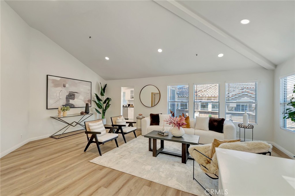34 Magellan Aisle Property Photo 2