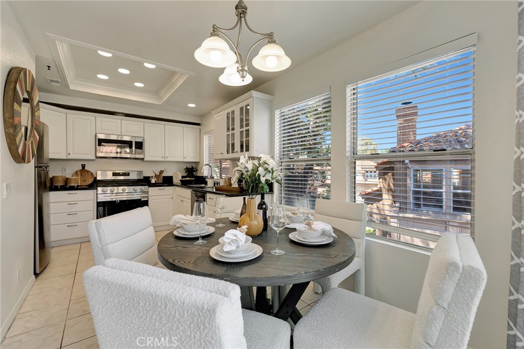 34 Magellan Aisle Property Photo 8
