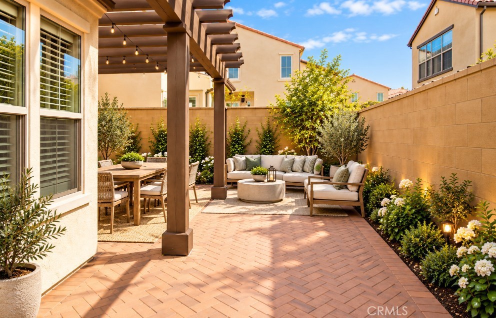 65 Devonshire Property Photo 12