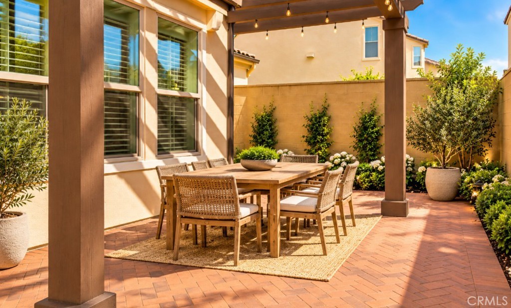 65 Devonshire Property Photo 13