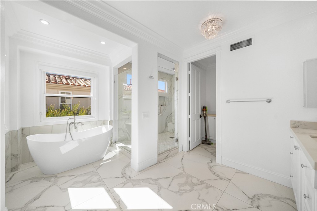 24 Venezia Property Photo 48