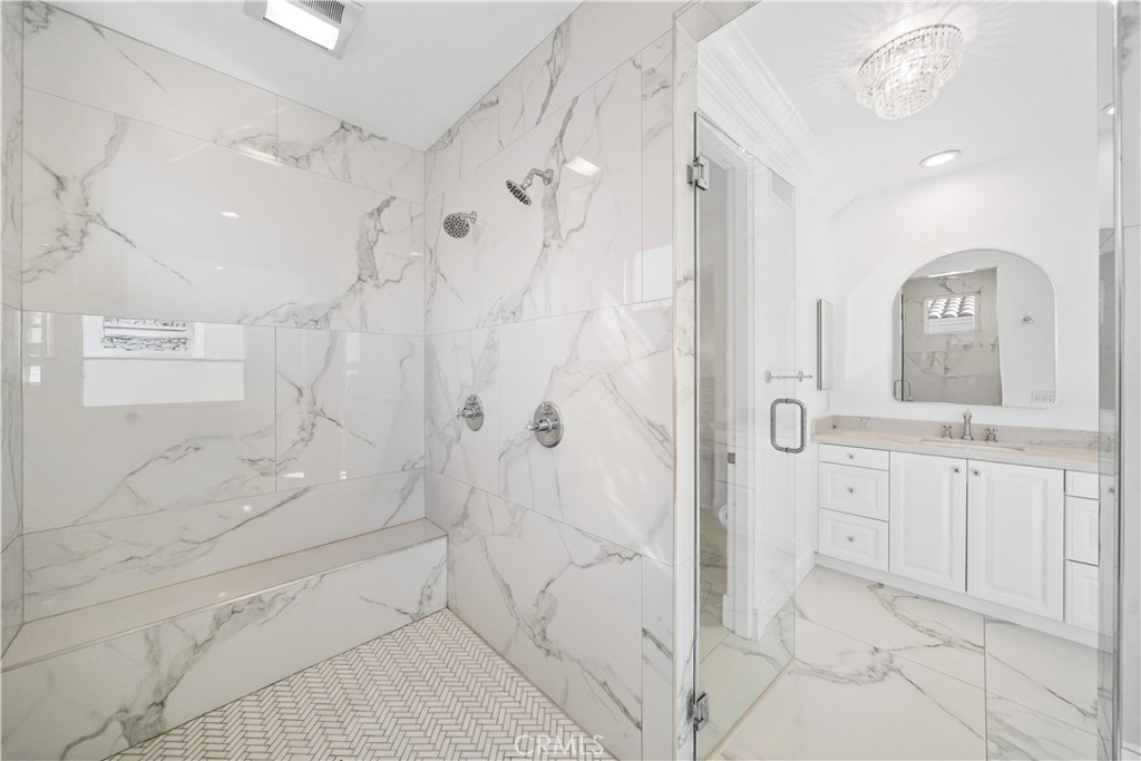 24 Venezia Property Photo 49