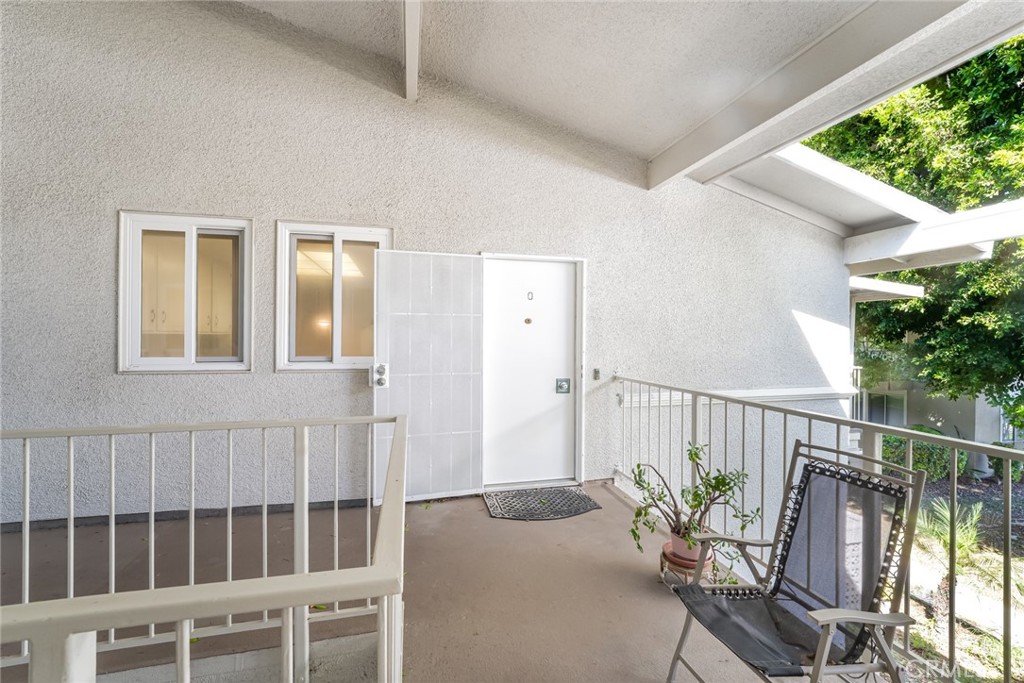 476 Calle Cadiz O Property Photo 3