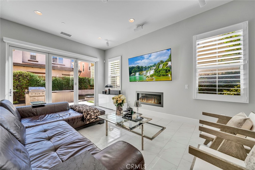 52 Woodhill Property Photo 9
