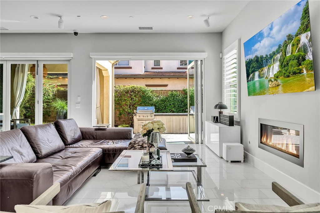52 Woodhill Property Photo 23
