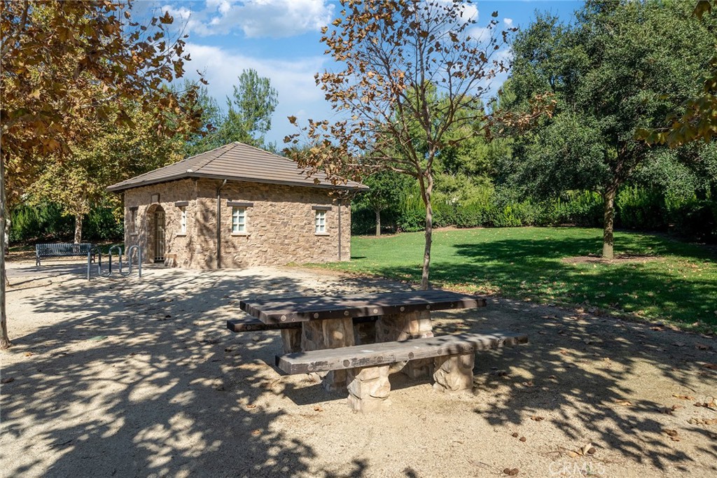 52 Woodhill Property Photo 73