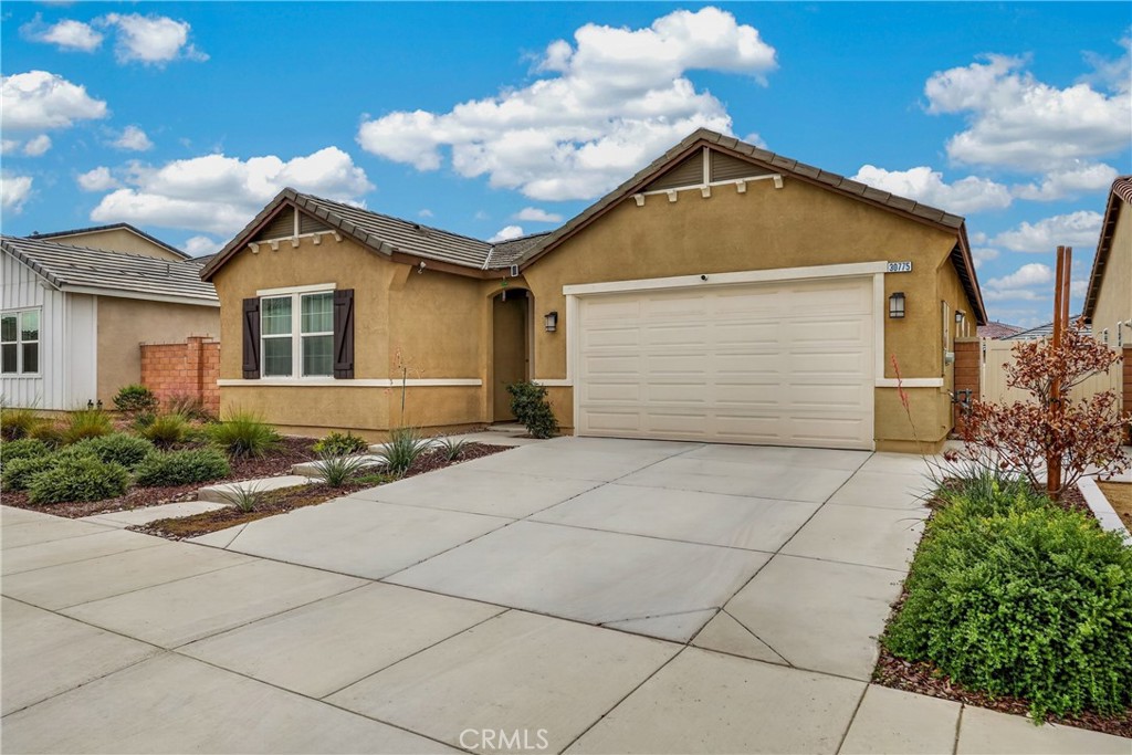 30775 Southend Property Photo 4