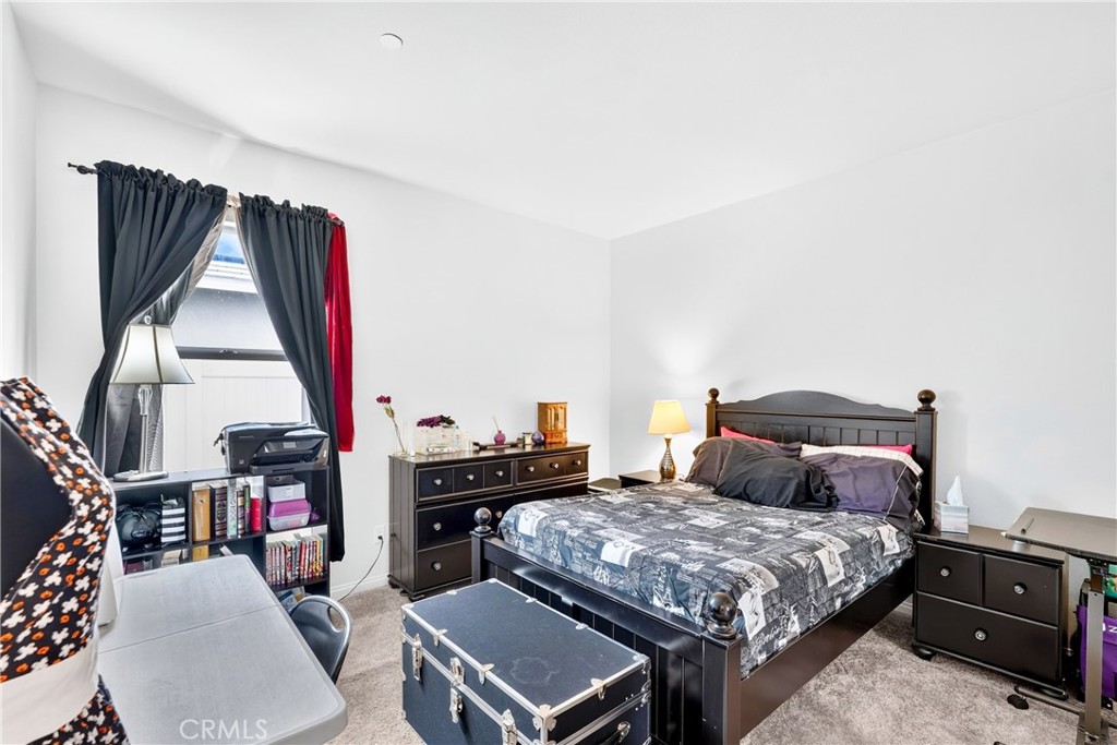 30775 Southend Property Photo 17
