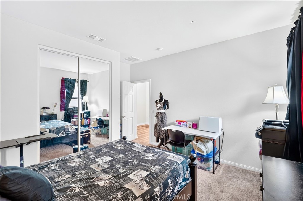 30775 Southend Property Photo 18