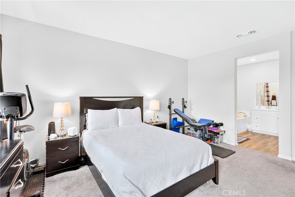 30775 Southend Property Photo 21