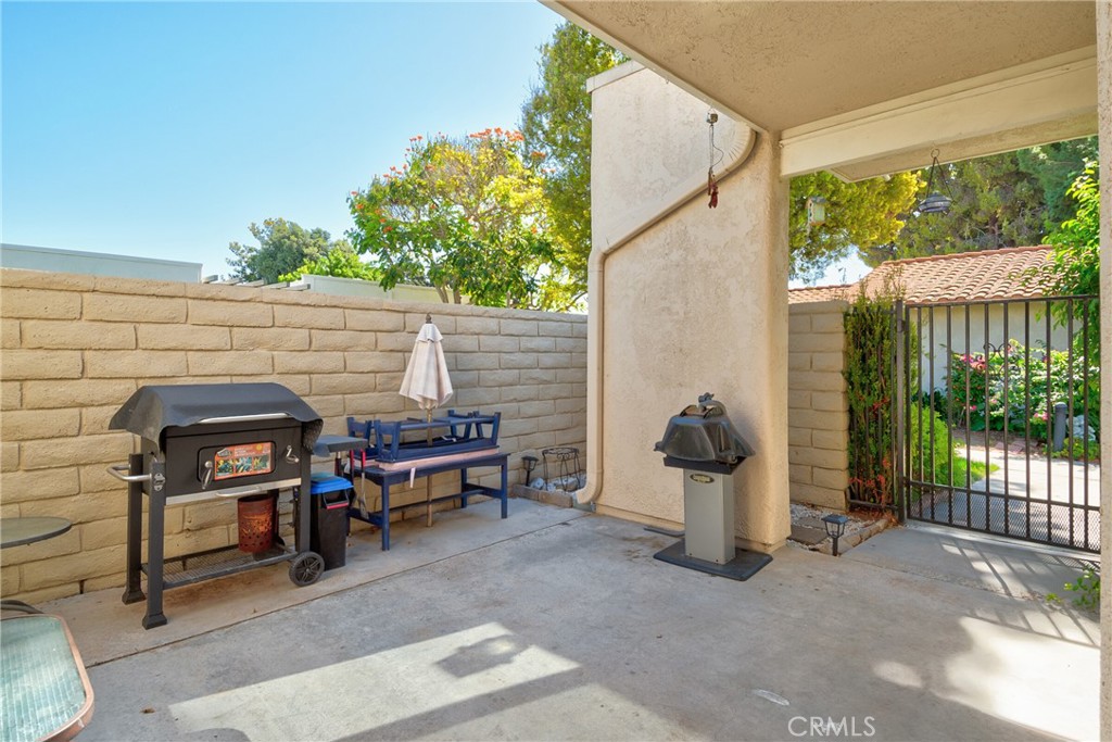 2132 Via Puerta E Property Photo 4