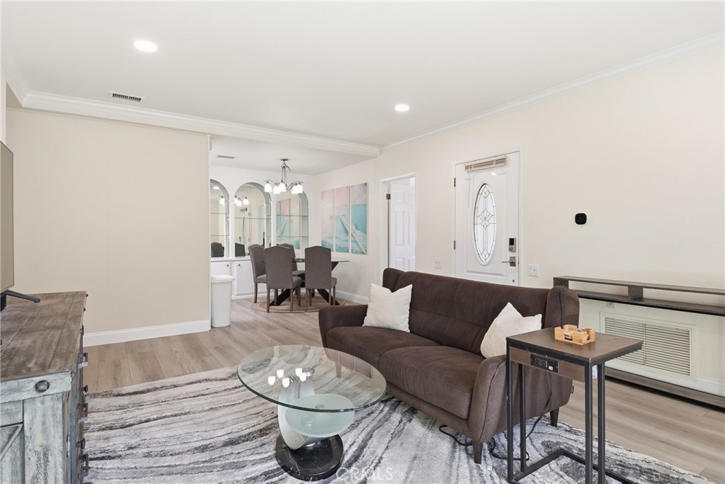 2132 Via Puerta E Property Photo 9