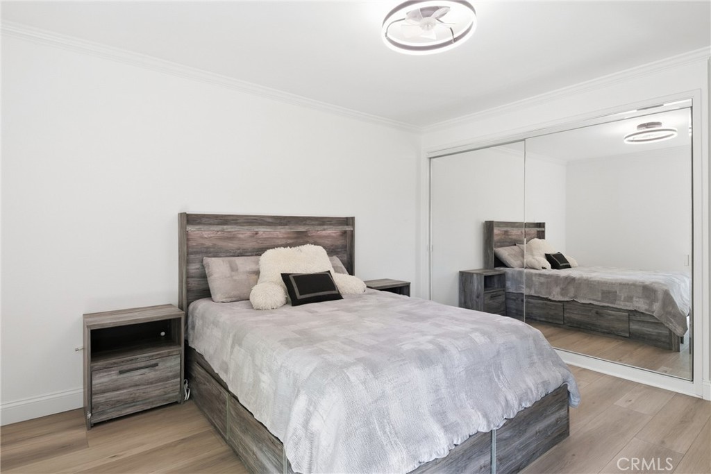 2132 Via Puerta E Property Photo 16