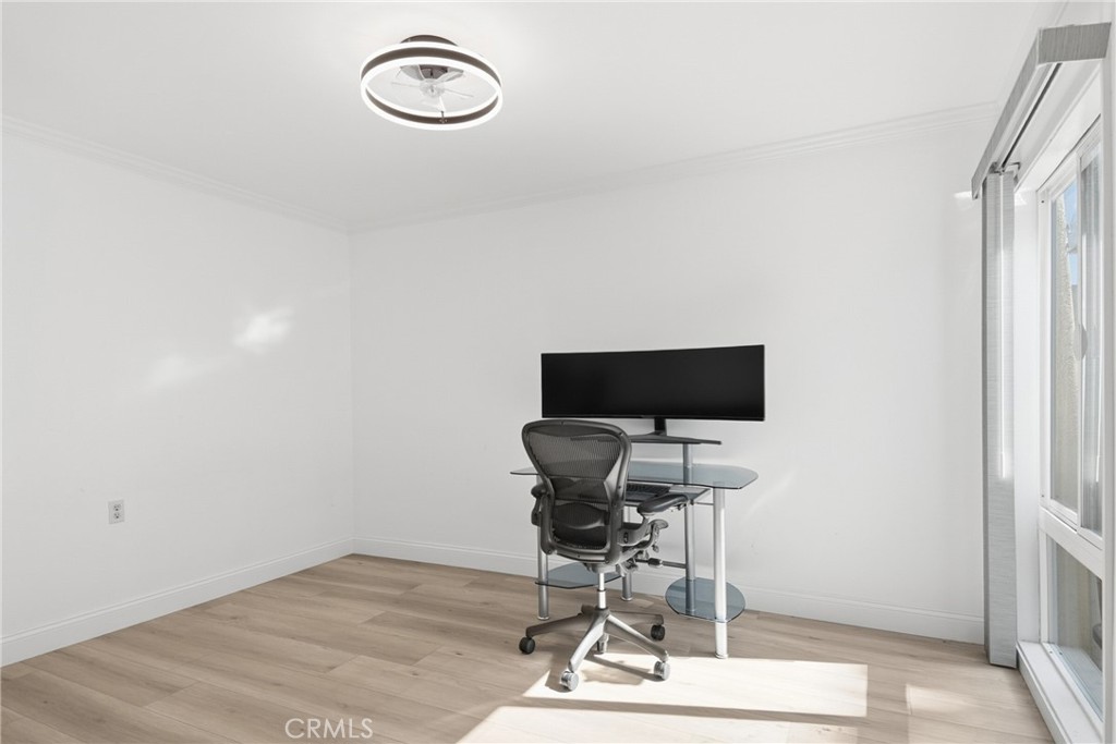 2132 Via Puerta E Property Photo 20
