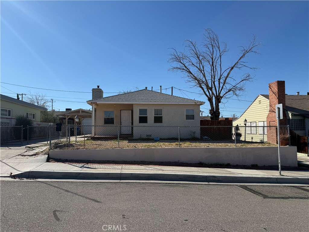 512 Arville Property Photo 1