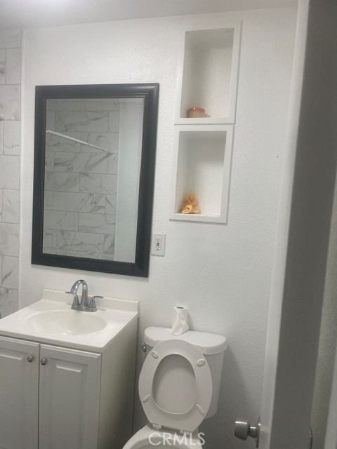 816 N Jackson Property Photo 3