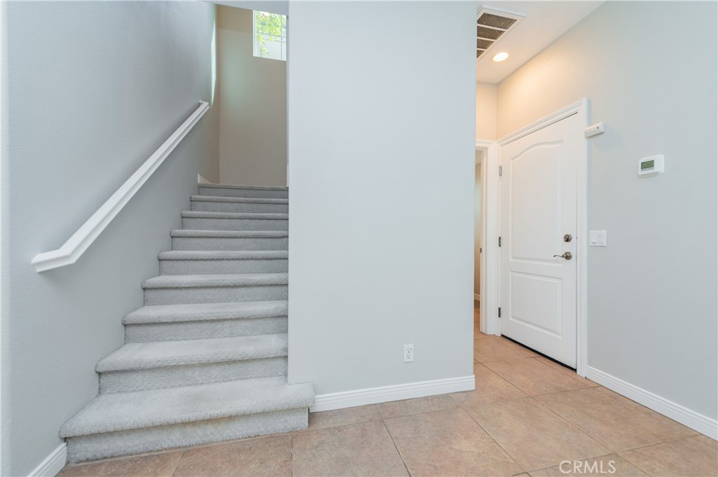 82 Figtree Property Photo 16