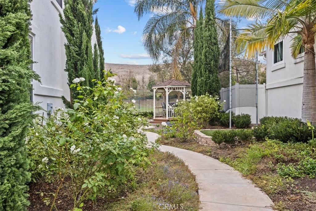 27951 Via De Costa Property Photo 6