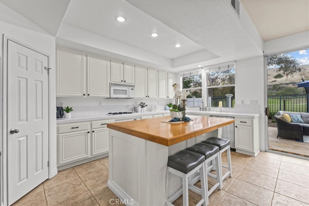27951 Via De Costa Property Photo 13