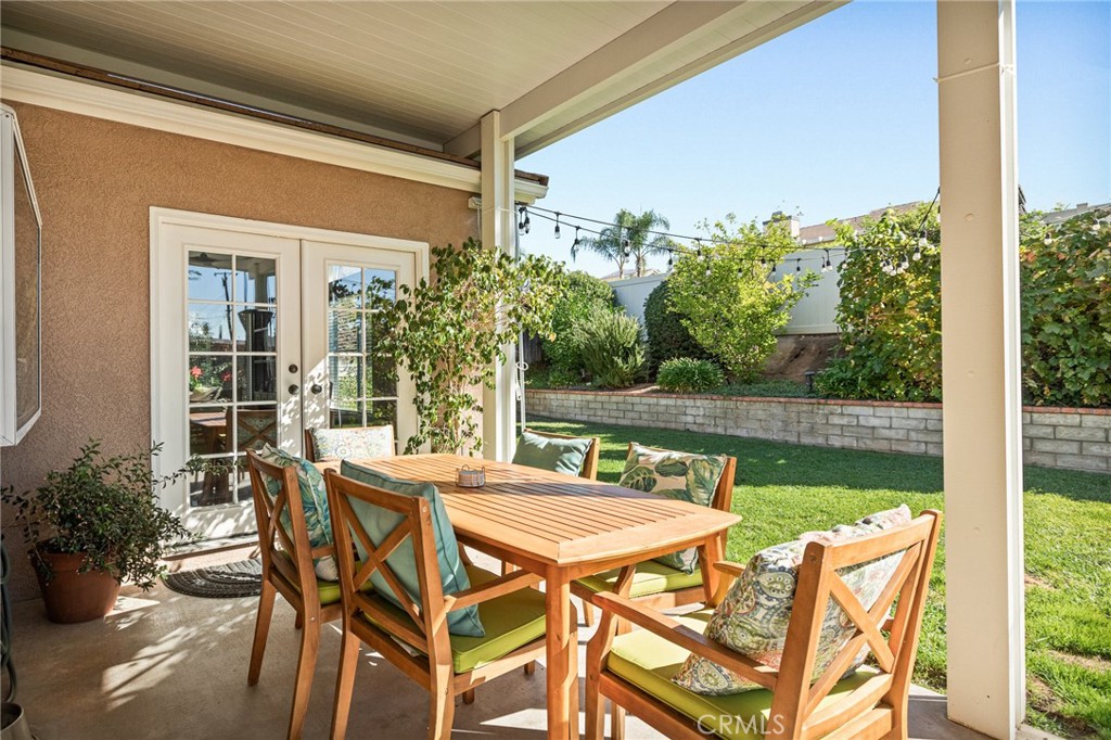 11825 Avalon Avenue Property Photo 5