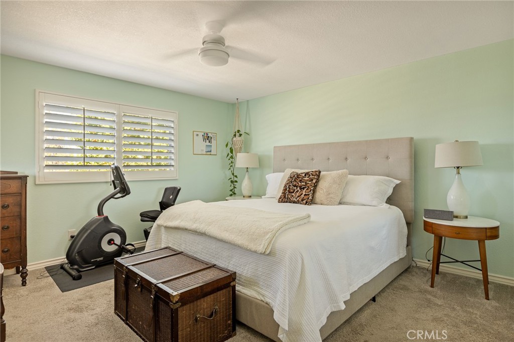 11825 Avalon Avenue Property Photo 23