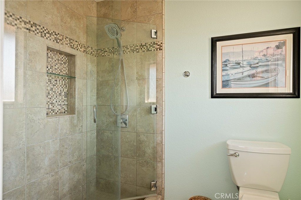 11825 Avalon Avenue Property Photo 25