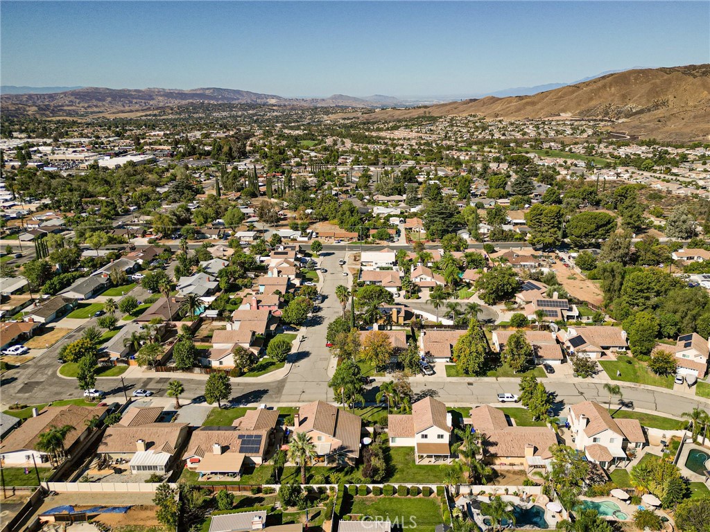 11825 Avalon Avenue Property Photo 46
