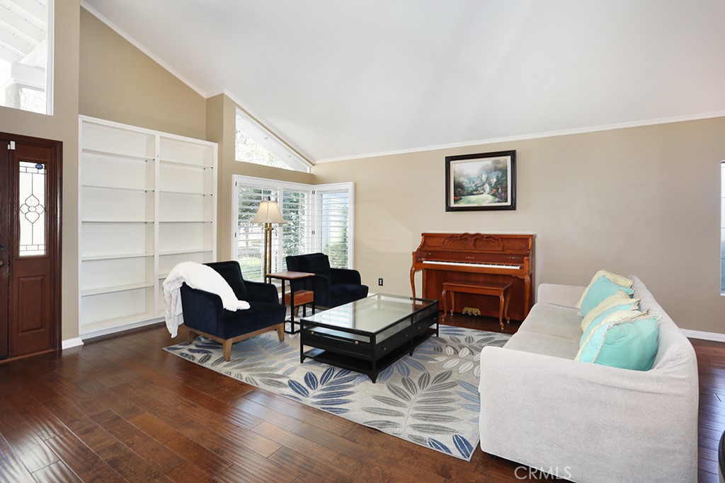 16 Hidalgo Property Photo 4