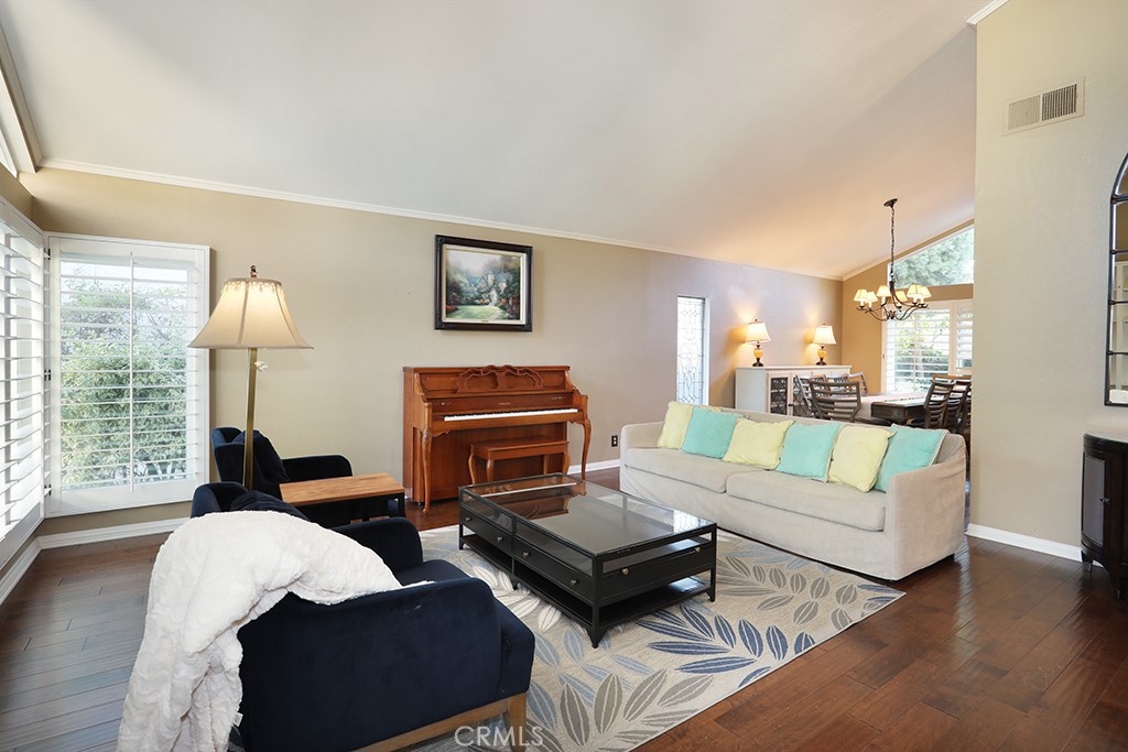 16 Hidalgo Property Photo 6