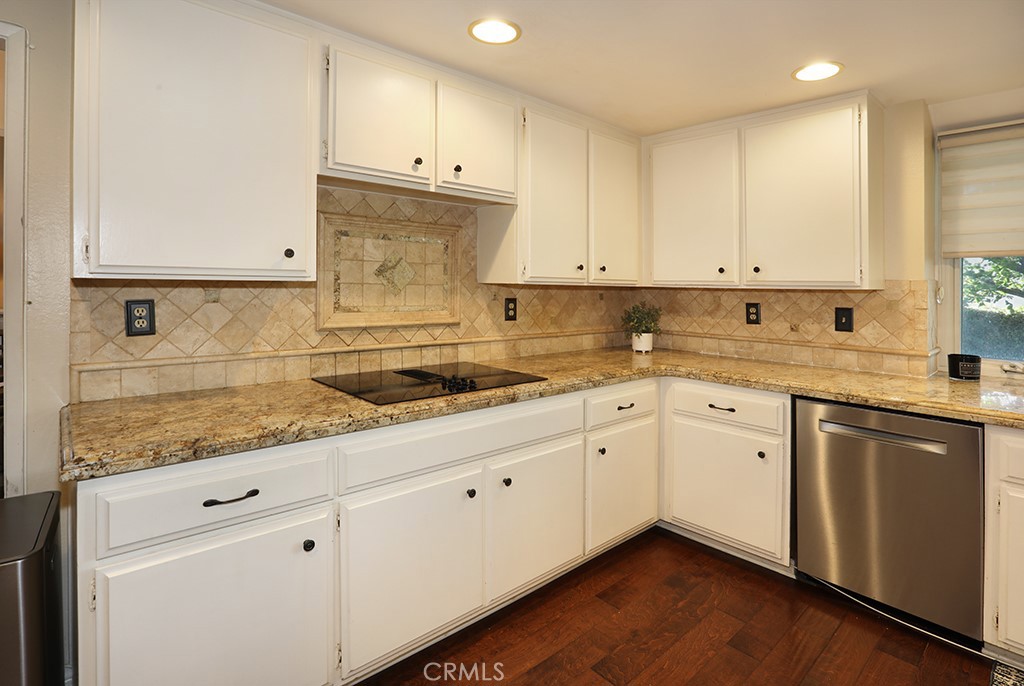 16 Hidalgo Property Photo 11