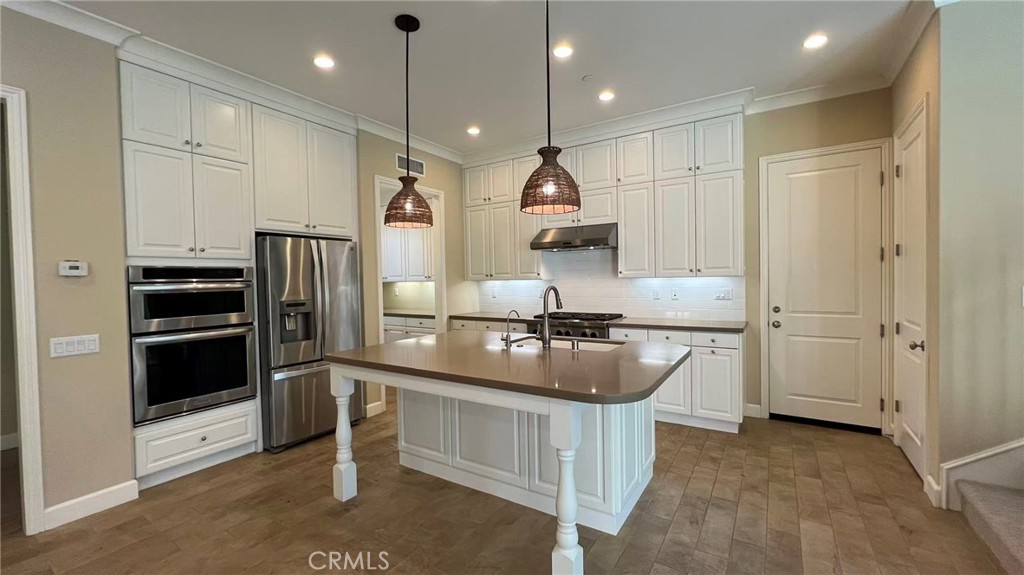 59 Thornapple Property Photo 2