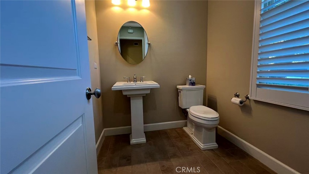 59 Thornapple Property Photo 8