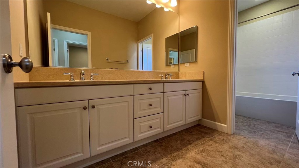 59 Thornapple Property Photo 18