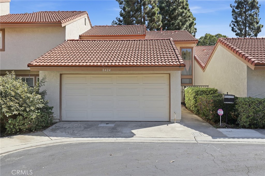 8424 Goldsport Circle Property Photo 1