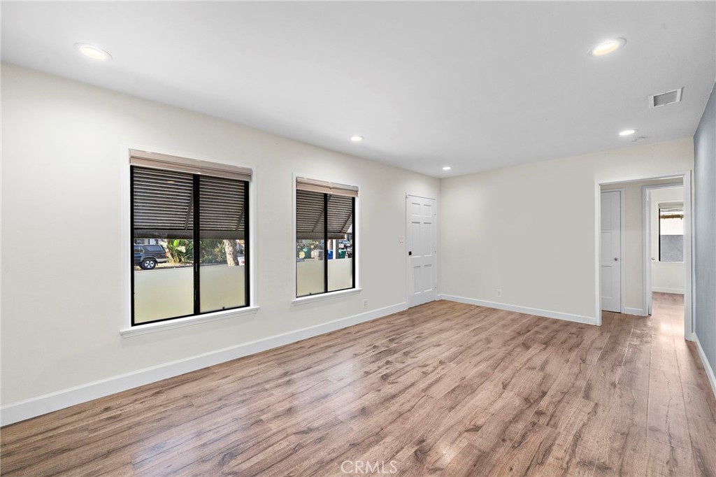 149 E. 59th Street Property Photo 5