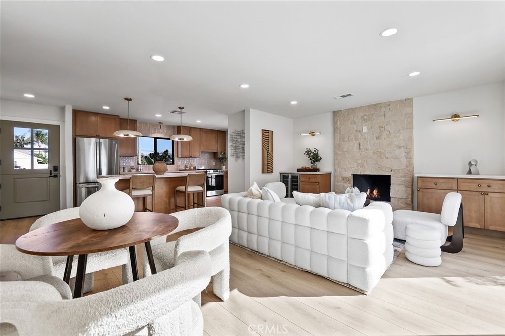 8352 Friesland Property Photo 3