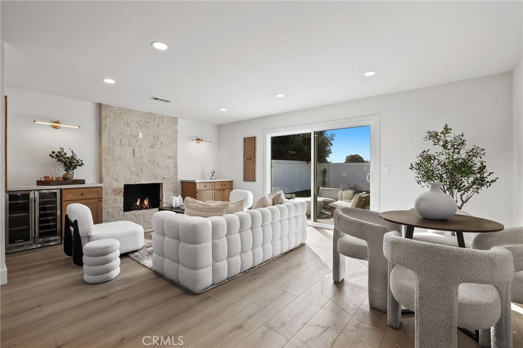 8352 Friesland Property Photo 5