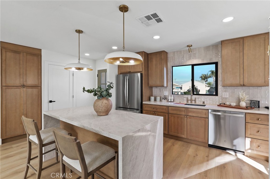 8352 Friesland Property Photo 7