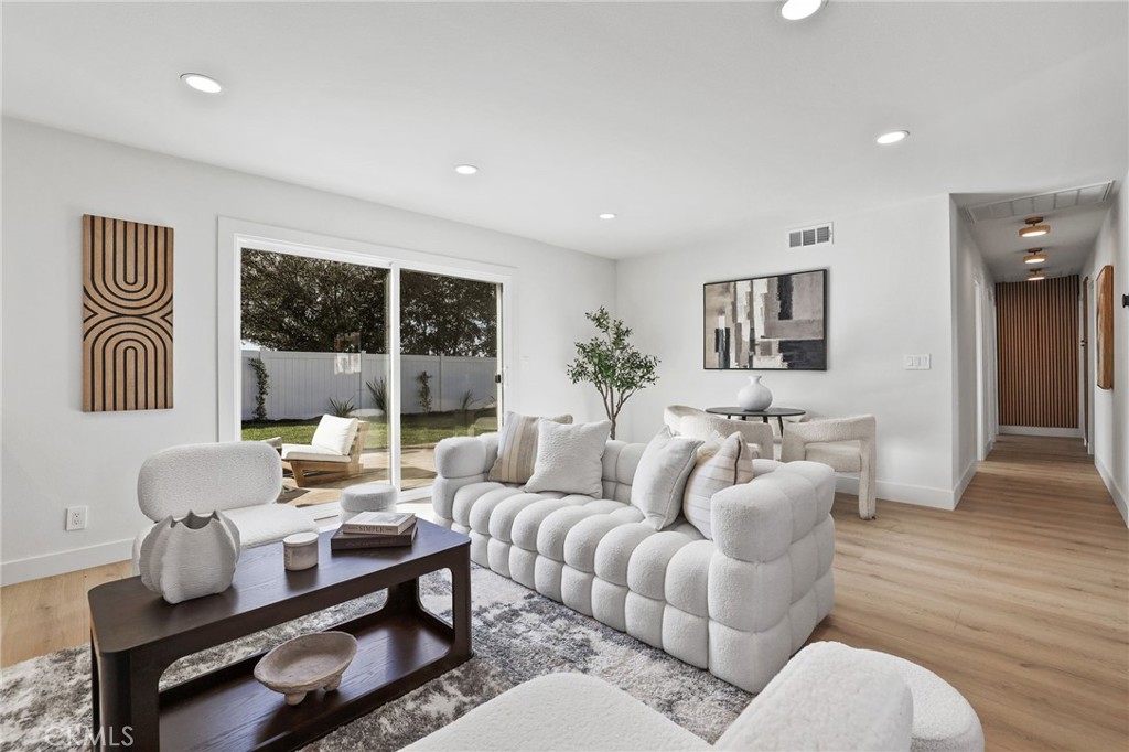 8352 Friesland Property Photo 10