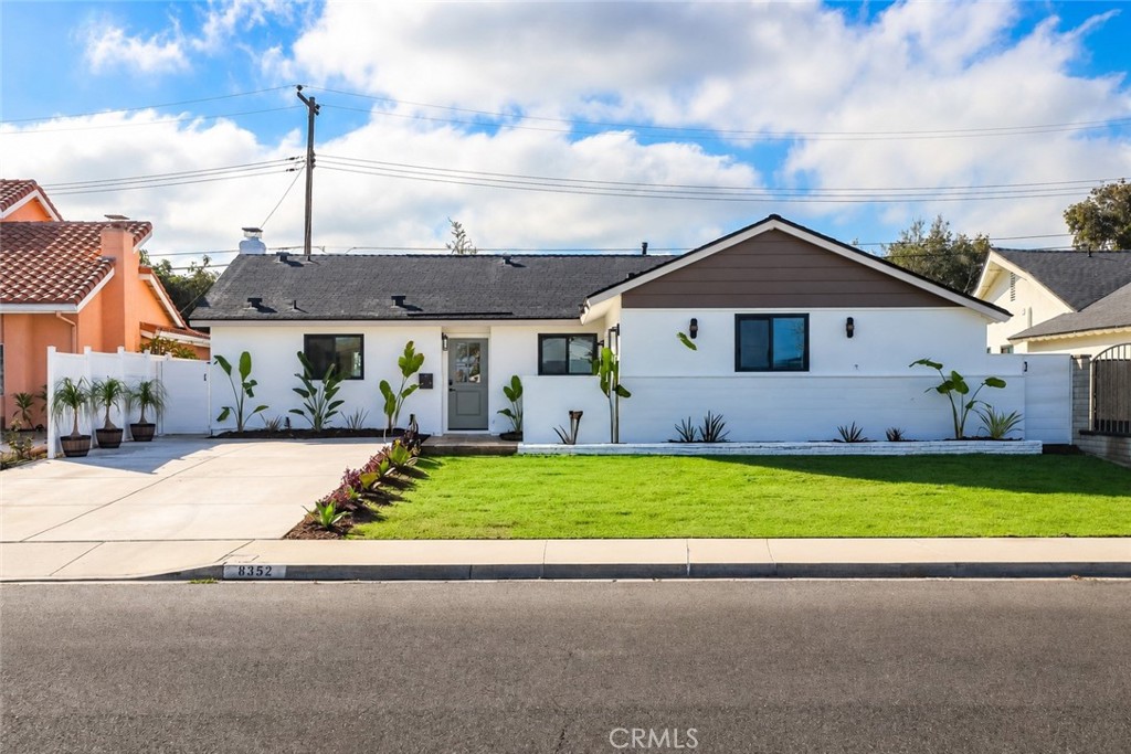 8352 Friesland Property Photo 23