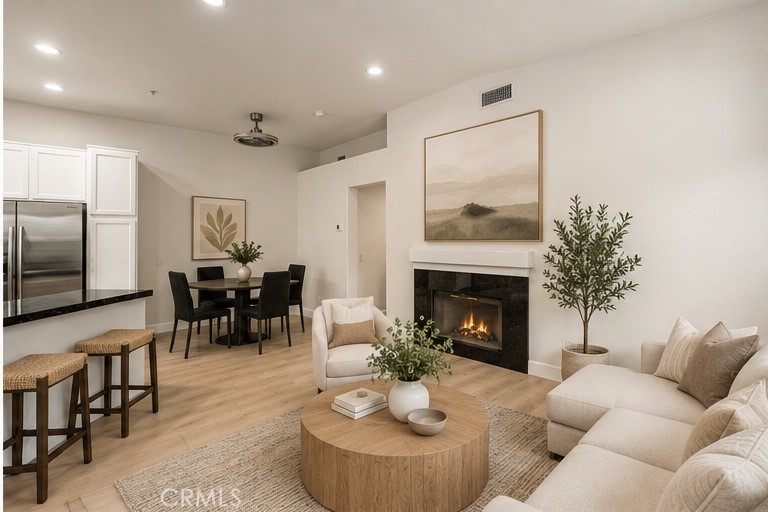 274 California Court Property Photo 1