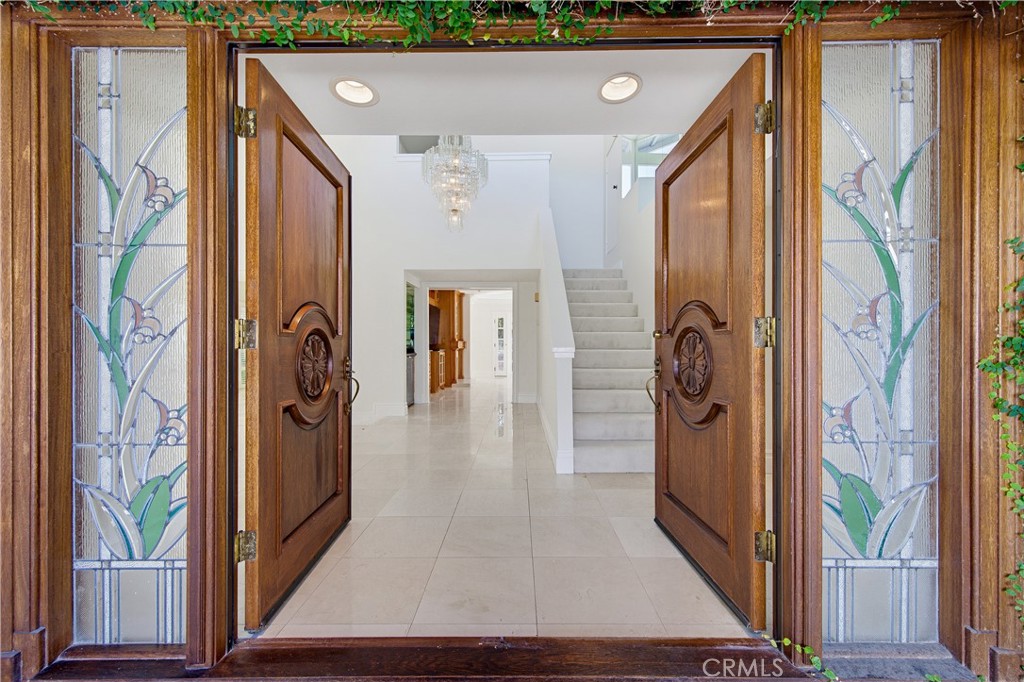8 Sycamore Creek Property Photo 9