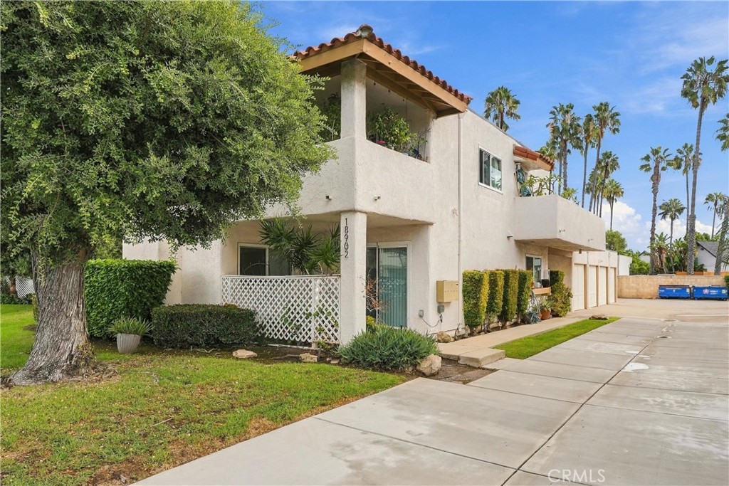 18902 Valley Property Photo 2