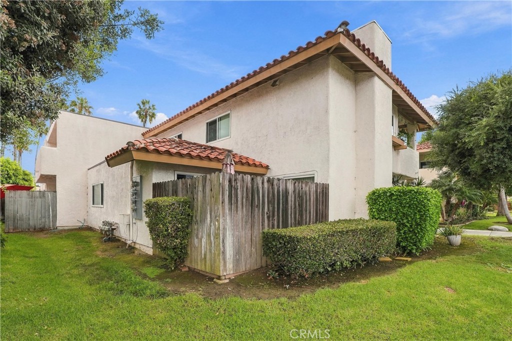 18902 Valley Property Photo 3