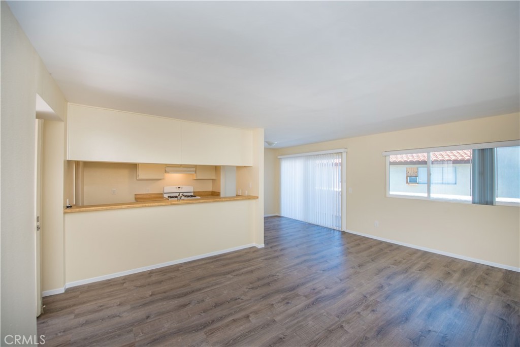 18902 Valley Property Photo 8